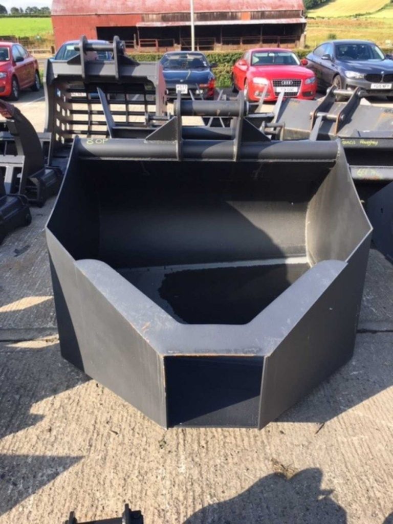 Concrete Gravel Pouring Buckets To Suit Excavators Multec Ltd