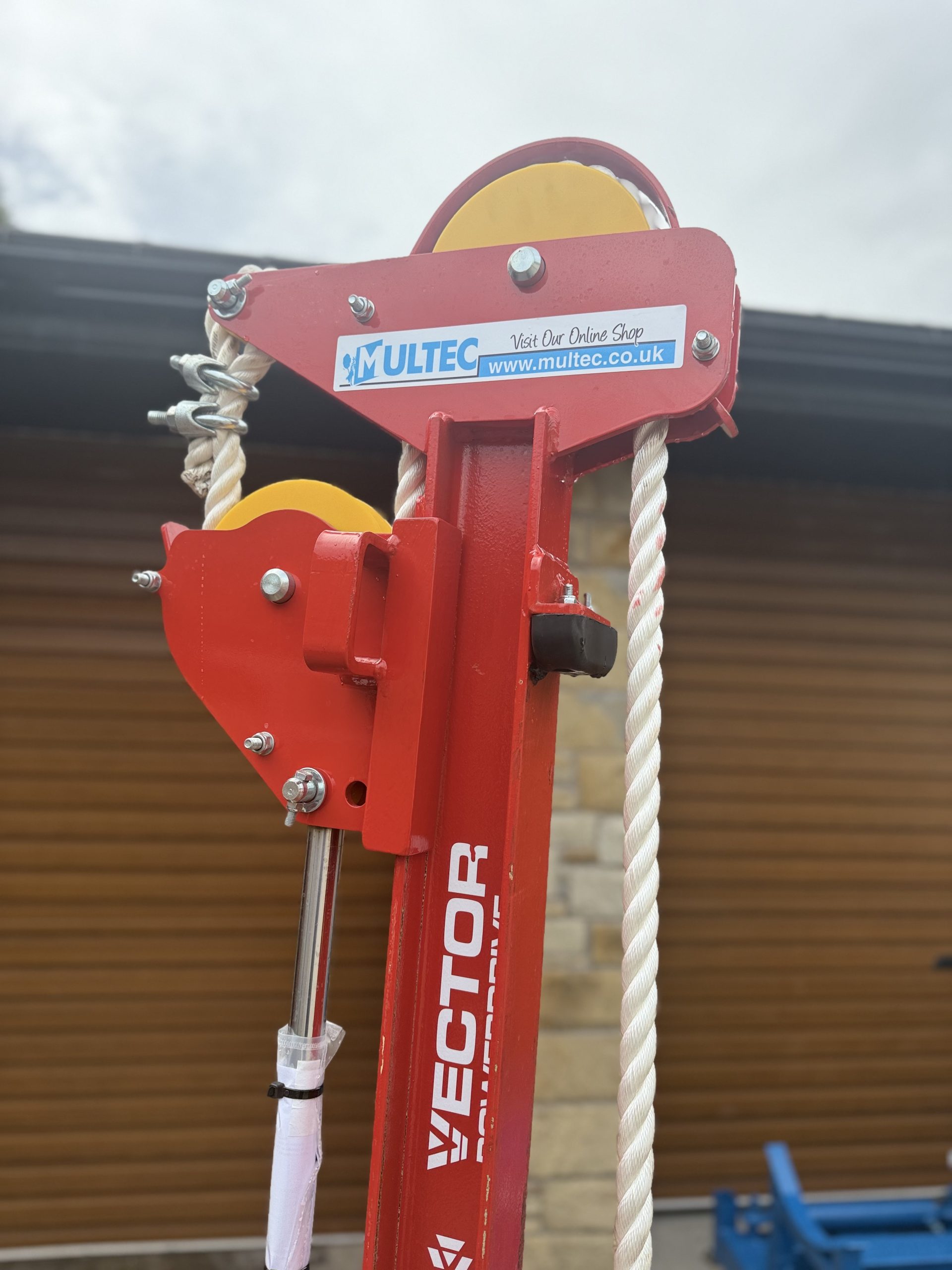 Vector Mini-Excavator Post Driver - (Model 6) - Image 5