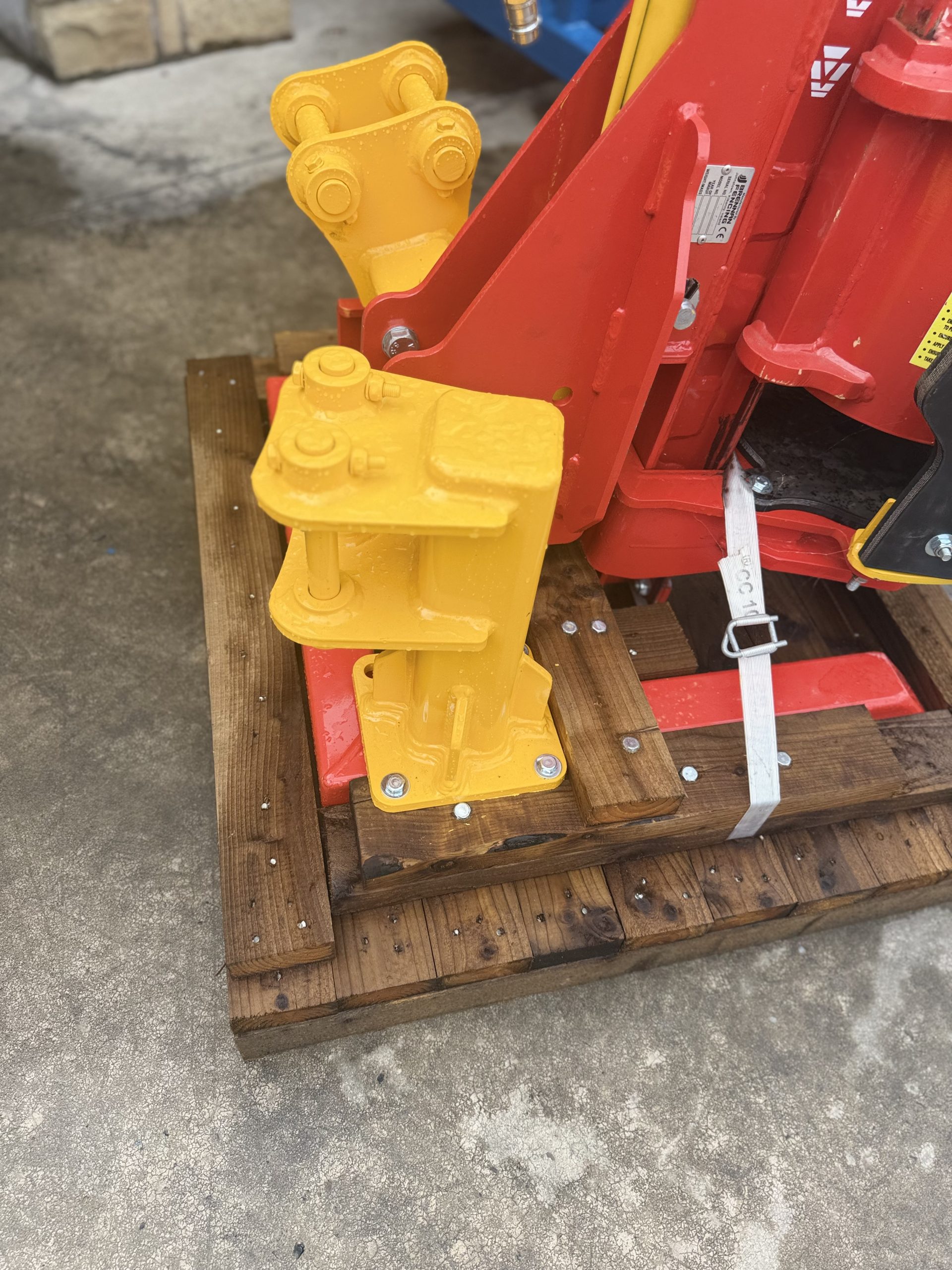 Vector Mini-Excavator Post Driver - (Model 6) - Image 19