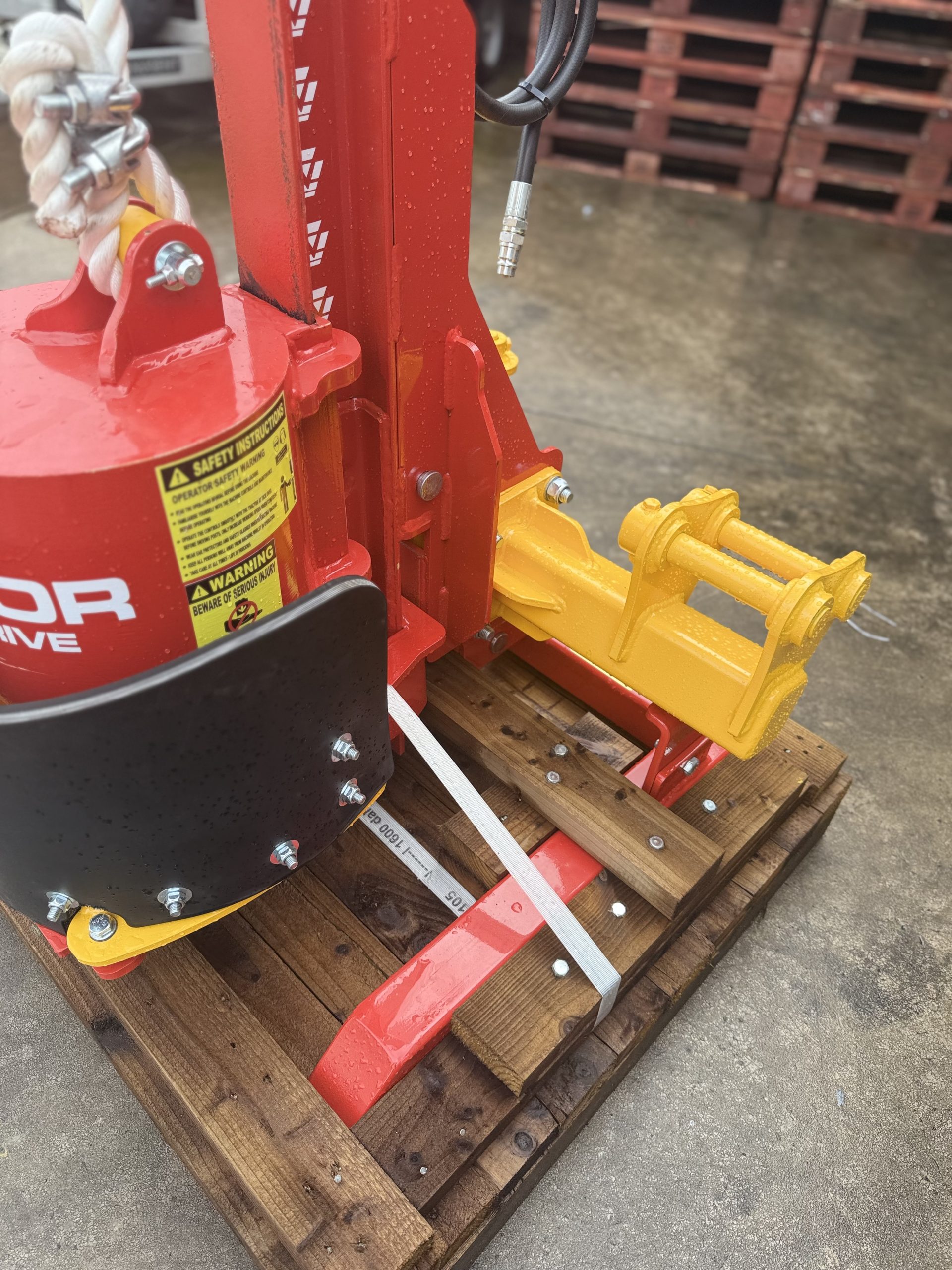 Vector Mini-Excavator Post Driver - (Model 6) - Image 6