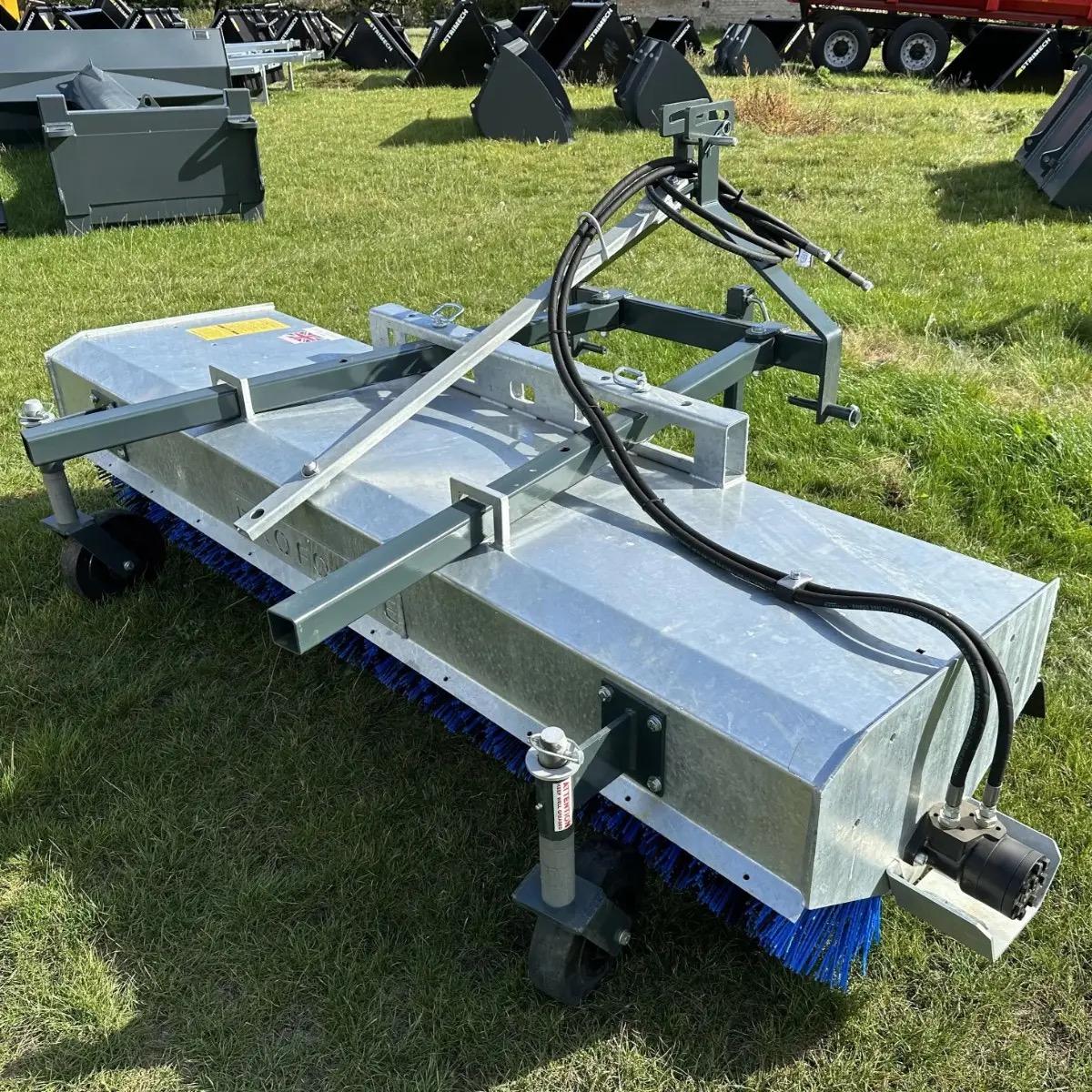 Tractor mounted Tracsweep (Sweeper) - Image 6