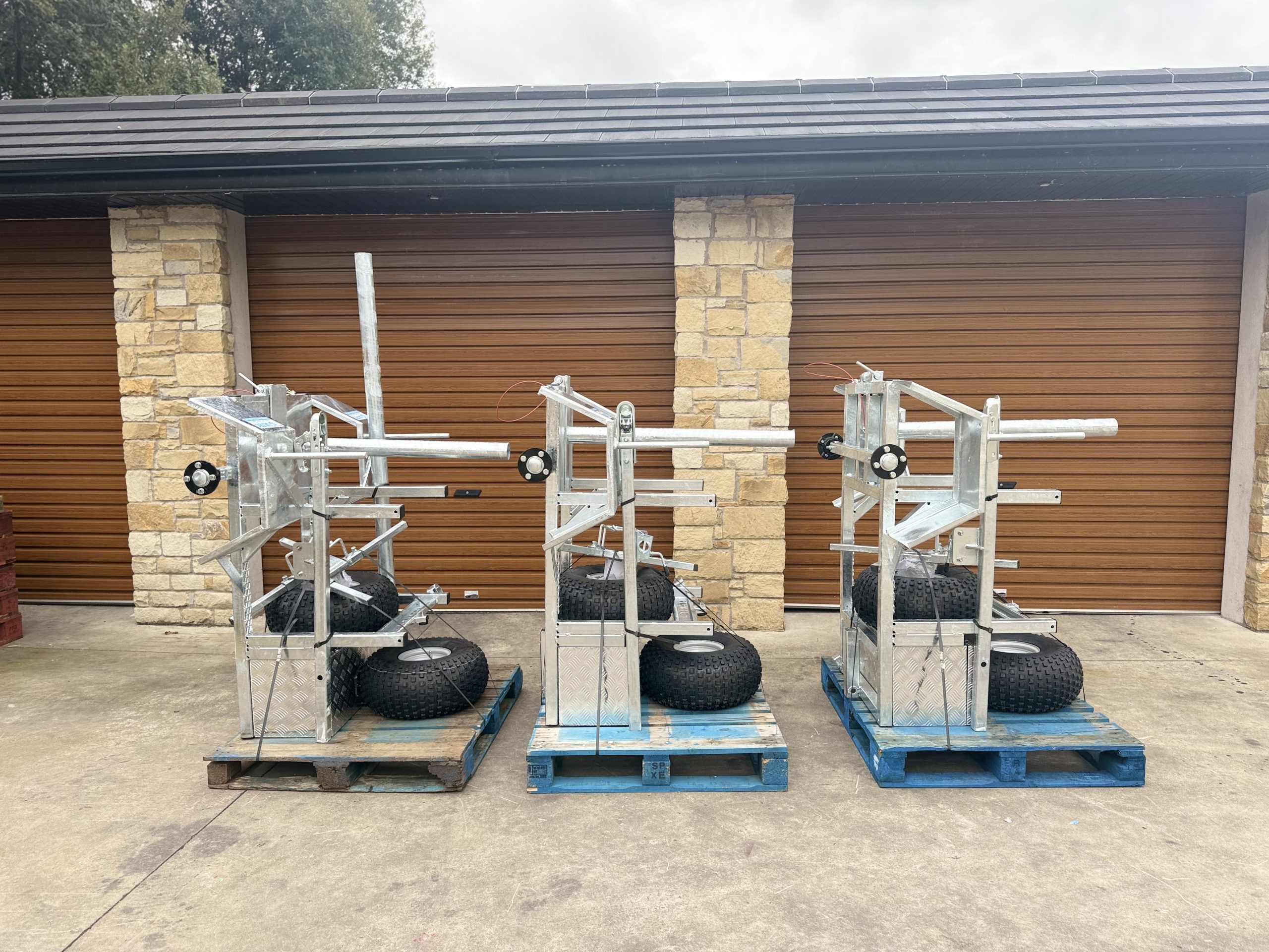 Professional Quad Fencing Trailer - Image 18