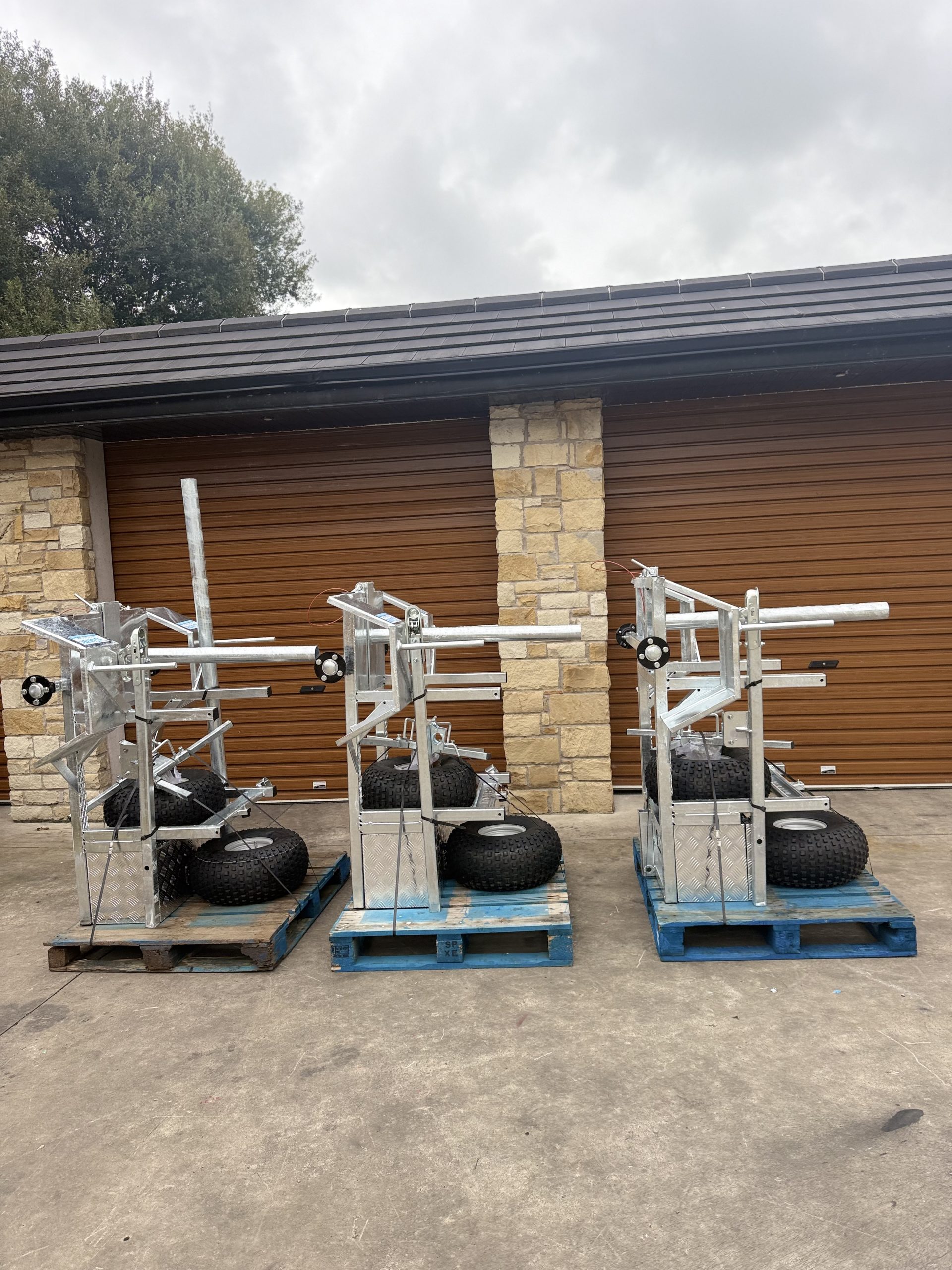 Professional Quad Fencing Trailer - Image 22