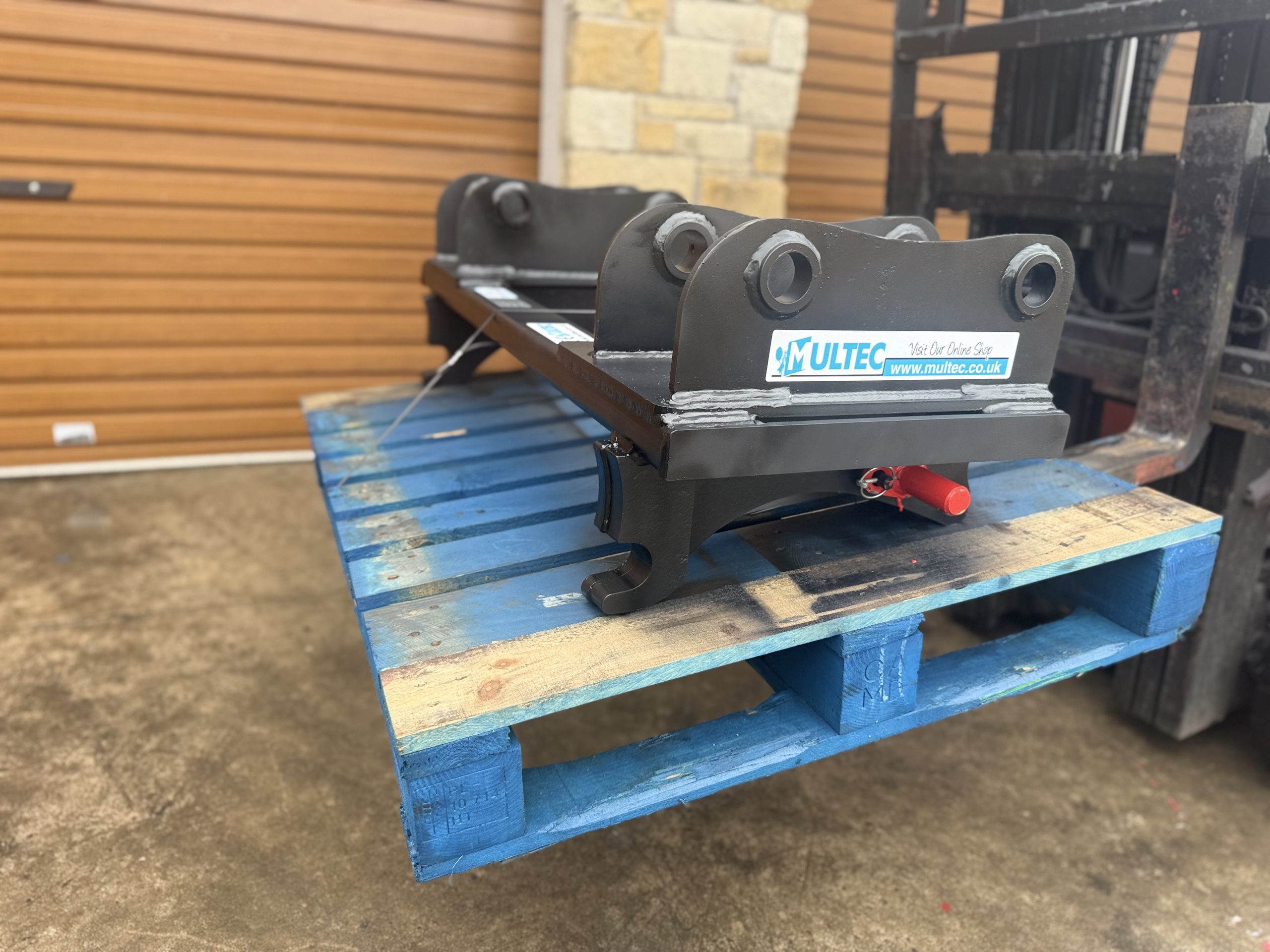 JCB 3CX to Chilton Interchanger - Image 5