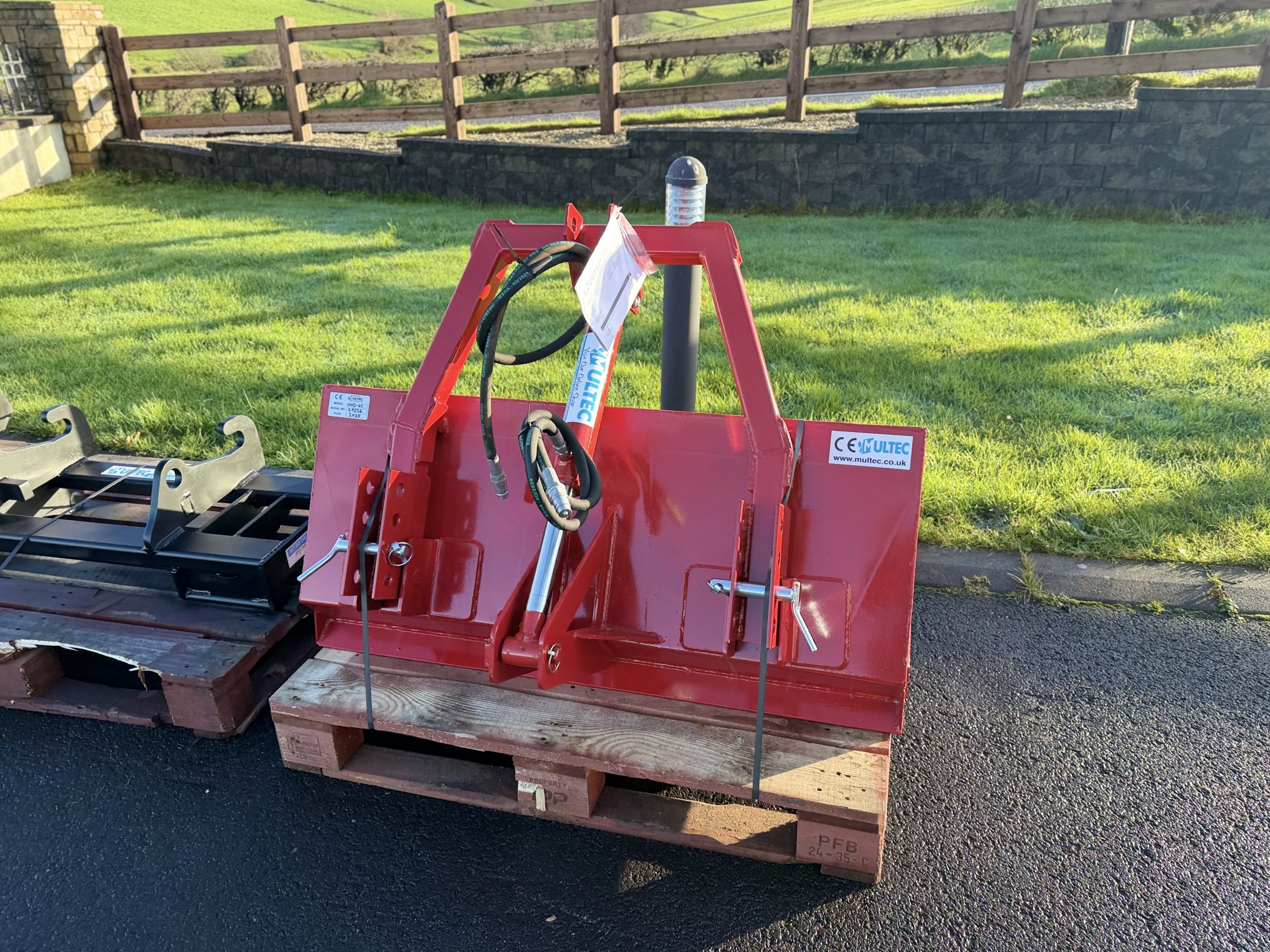 Compact Hydraulic Transport Boxes - Image 10