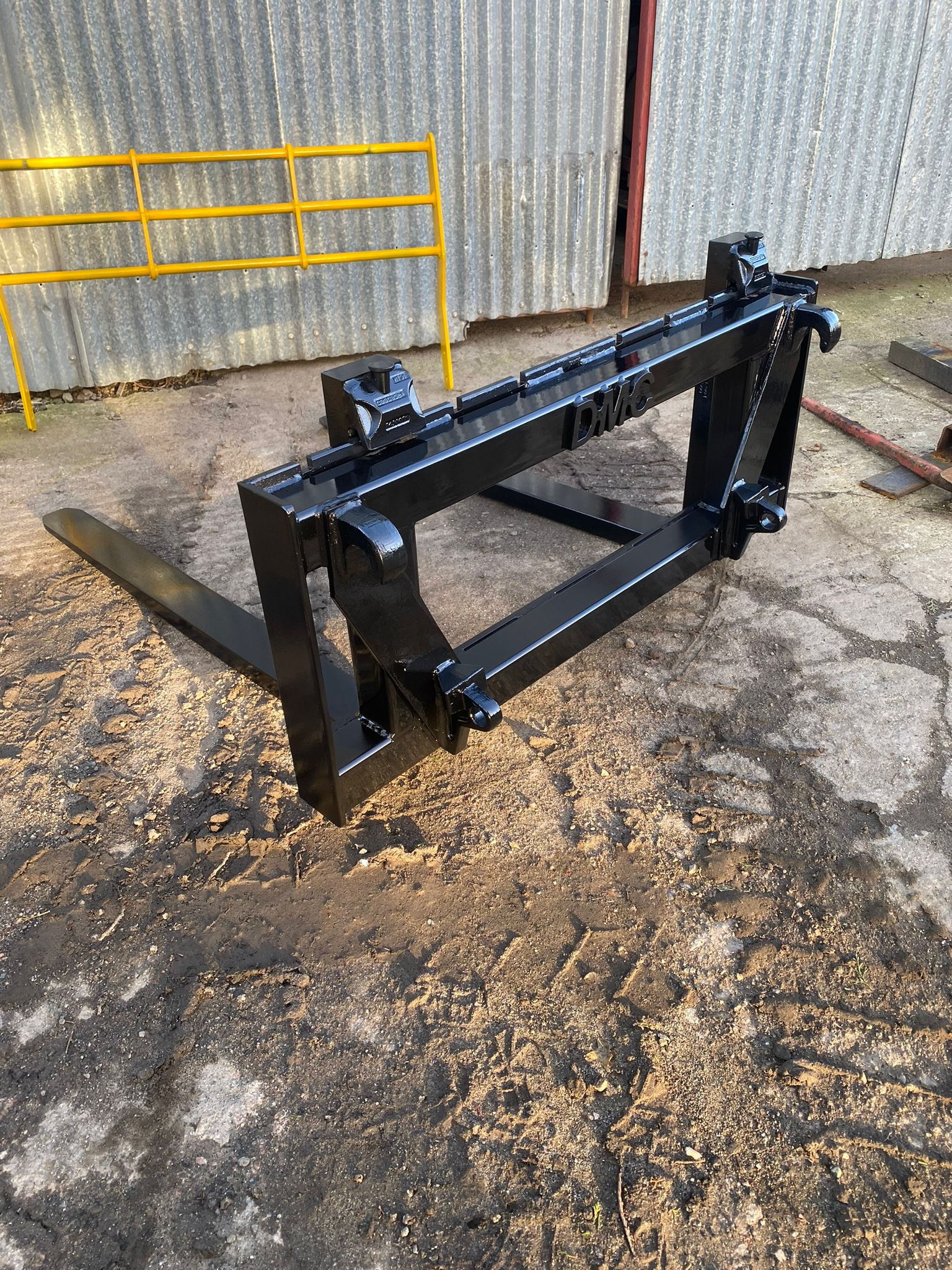 Quicke Euro (8) Fork Carriage (Class 2 / 16in)